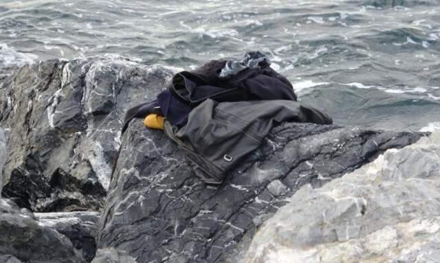 Denize atlayan vatandaşın geride bıraktığı mektup yürek dağladı: Çocuklara sahip çıkın Denize atlayan vatandaşın geride bıraktığı mektup yürek dağladı: Çocuklara sahip çıkın
