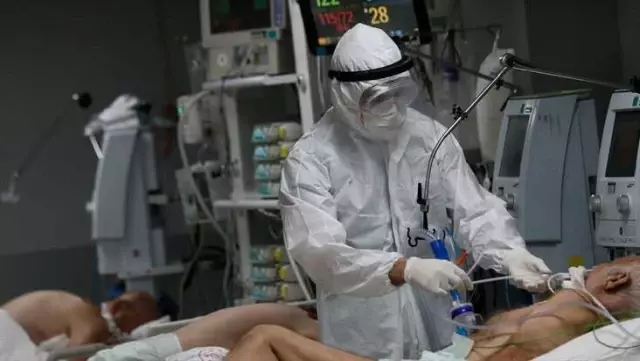 Türk bilim insanlarından dikkat çeken araştırma: Koronavirüs gözden beyne giden sinirlerde kalıcı hasara yol açıyor Türk bilim insanlarından dikkat çeken araştırma: Koronavirüs gözden beyne giden sinirlerde kalıcı hasara yol açıyor