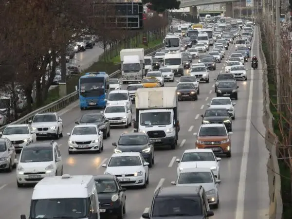 (HAVADAN GÖRÜNTÜLERLE) İSTANBUL'DA KISITLAMA ÖNCESİ TRAFİK YOĞUNLUĞU (2) (HAVADAN GÖRÜNTÜLERLE) İSTANBUL'DA KISITLAMA ÖNCESİ TRAFİK YOĞUNLUĞU (2)