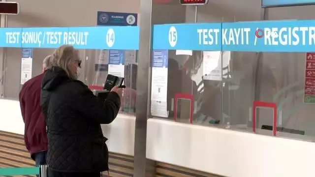 İstanbul Havalimanı'nda antikor testi uygulaması başladı İstanbul Havalimanı'nda antikor testi uygulaması başladı