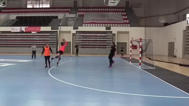 Kastamonu Belediyespor, Lada maçı hazırlıklarını sürdürüyor Kastamonu Belediyespor, Lada maçı hazırlıklarını sürdürüyor
