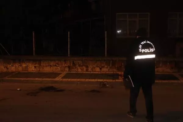 Kayseri'de bıçaklı kavga: 2 yaralı Kayseri'de bıçaklı kavga: 2 yaralı