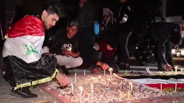 Kerkük'te düzenlenen gösteride Bağdat'taki terör saldırısı kınandı Kerkük'te düzenlenen gösteride Bağdat'taki terör saldırısı kınandı