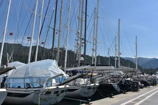 Koronavirüs aşısı uygulanmaya başladı, mavi tur rezervasyonları arttı Koronavirüs aşısı uygulanmaya başladı, mavi tur rezervasyonları arttı