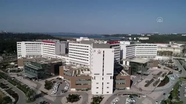 KOVİD-19 HASTALARI YAŞADIKLARINI ANLATIYOR - 'Daha sonra sarılacağımız günler için bugünlerde sarılmayalım' KOVİD-19 HASTALARI YAŞADIKLARINI ANLATIYOR - 'Daha sonra sarılacağımız günler için bugünlerde sarılmayalım'