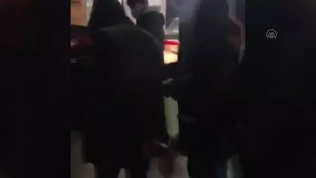 Midesinde uyuşturucu taşıyan 3 İranlı yakalandı Midesinde uyuşturucu taşıyan 3 İranlı yakalandı