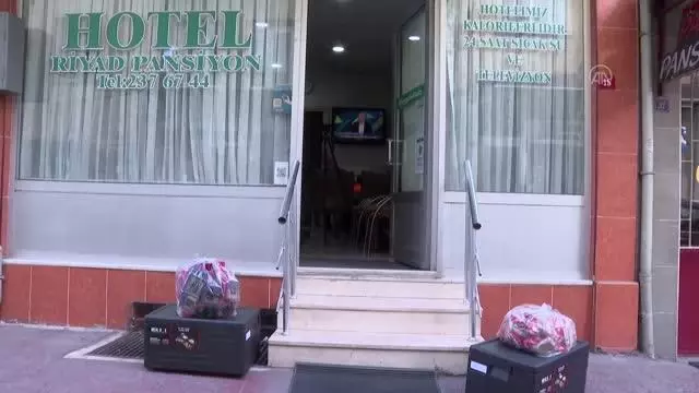 Otellerde misafir edilen evsizlere sağlık sigortası da yapılıyor Otellerde misafir edilen evsizlere sağlık sigortası da yapılıyor