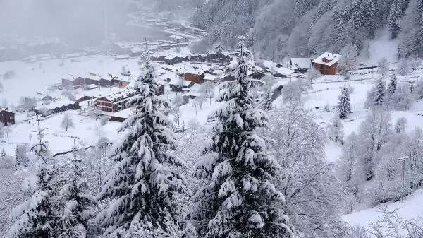 Pandemide sömestr tatili için karla kaplı yaylalar ve termal oteller tercih ediliyor Pandemide sömestr tatili için karla kaplı yaylalar ve termal oteller tercih ediliyor