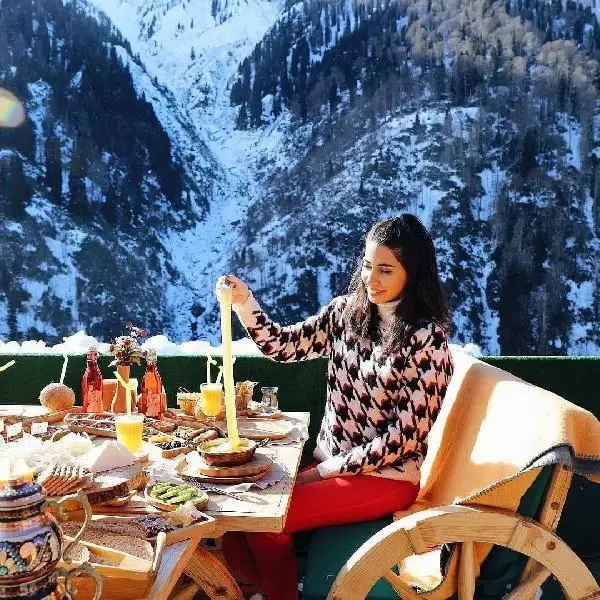 Pandemide sömestr tatili için karla kaplı yaylalar ve termal oteller tercih ediliyor Pandemide sömestr tatili için karla kaplı yaylalar ve termal oteller tercih ediliyor