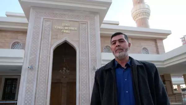 Şehidin vasiyeti yerine getirildi; ismi camide yaşatılıyor Şehidin vasiyeti yerine getirildi; ismi camide yaşatılıyor