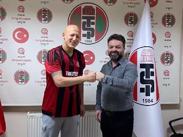 Sezer Özmen Turgutluspor'da Sezer Özmen Turgutluspor'da