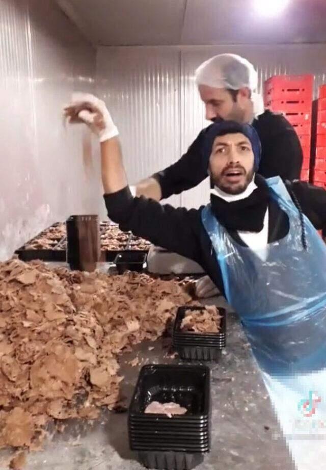 Uluslararası Döner Federasyonu'ndan tepkilerin odağındaki görüntülerle ilgili açıklama: Dönere yapılmış bir saldırıdır Uluslararası Döner Federasyonu'ndan tepkilerin odağındaki görüntülerle ilgili açıklama: Dönere yapılmış bir saldırıdır