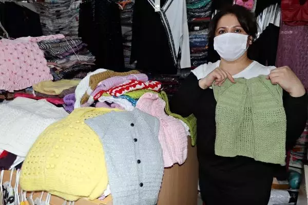 ESKİŞEHİR - İşletme sahibi kadın kimsesiz çocuklar için örgü hırka kampanyası başlattı ESKİŞEHİR - İşletme sahibi kadın kimsesiz çocuklar için örgü hırka kampanyası başlattı