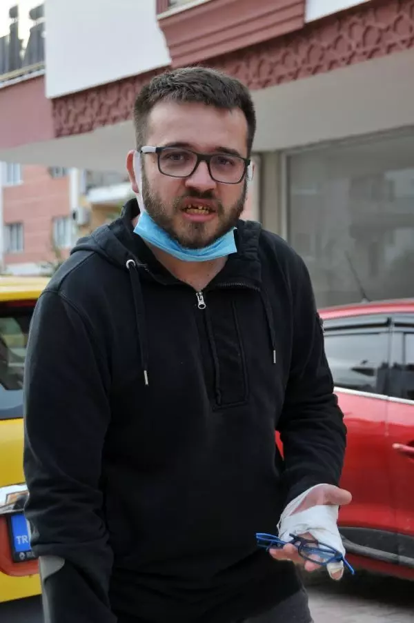 Baba ile oğlu tartıştığı gaziyi darbetti (3)- Yeniden Baba ile oğlu tartıştığı gaziyi darbetti (3)- Yeniden