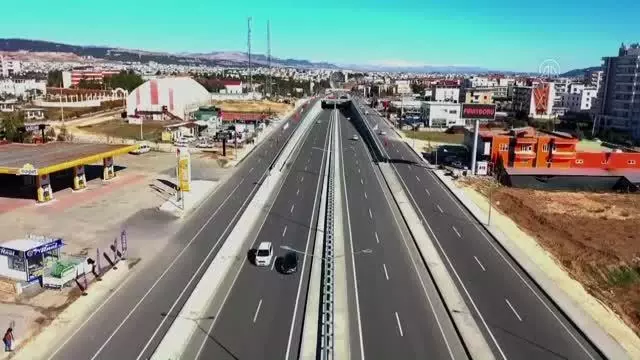 Son Dakika | Bakan Karaismailoğlu, Altınşehir Kavşağı'nın açılış törenine katıldı Son Dakika | Bakan Karaismailoğlu, Altınşehir Kavşağı'nın açılış törenine katıldı