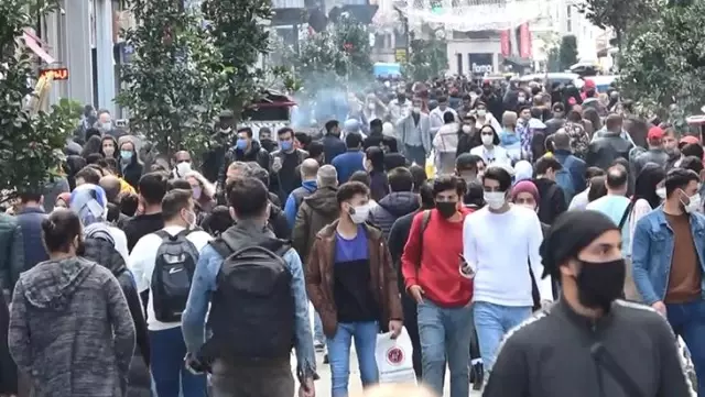Bilim Kurulu üyesi Prof. Dr. Tevfik Özlü: Sömestir tatilinde hareketlilik olursa yeni bir dalga gelebilir Bilim Kurulu üyesi Prof. Dr. Tevfik Özlü: Sömestir tatilinde hareketlilik olursa yeni bir dalga gelebilir