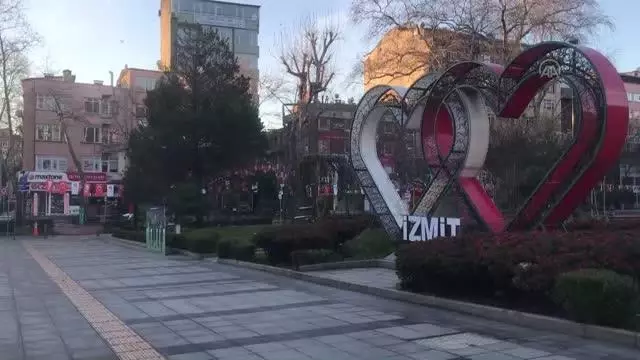 Cadde ve sokaklarda sessizlik hakim Cadde ve sokaklarda sessizlik hakim