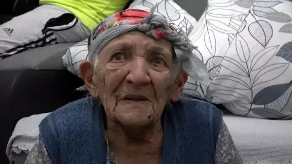 Covid-19 aşısı olan Gülendam nineden teşekkür mektubu Covid-19 aşısı olan Gülendam nineden teşekkür mektubu