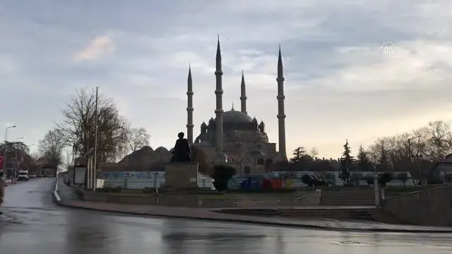 EDİRNE/KIRKLARELİ/TEKİRDAĞ - Trakya'da sokağa çıkma kısıtlamasına riayet ediliyor EDİRNE/KIRKLARELİ/TEKİRDAĞ - Trakya'da sokağa çıkma kısıtlamasına riayet ediliyor