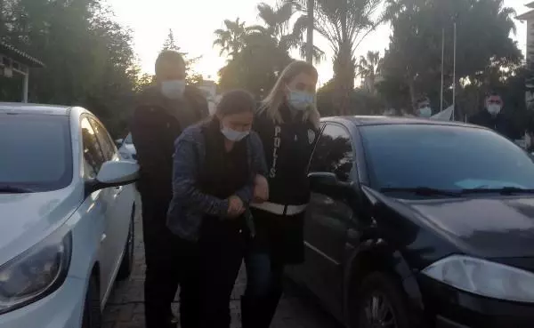 Son dakika haberleri! Eşi Ali'yi öldürdüğünü itiraf eden Alime Toprak, adliyeye sevk edildi Son dakika haberleri! Eşi Ali'yi öldürdüğünü itiraf eden Alime Toprak, adliyeye sevk edildi