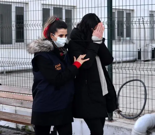 Son dakika haberleri | Eylem hazırlığındayken yakalanan teröristin, Suriye'de evlerinde eğitim aldığı 2 kişi yakalandı Son dakika haberleri | Eylem hazırlığındayken yakalanan teröristin, Suriye'de evlerinde eğitim aldığı 2 kişi yakalandı