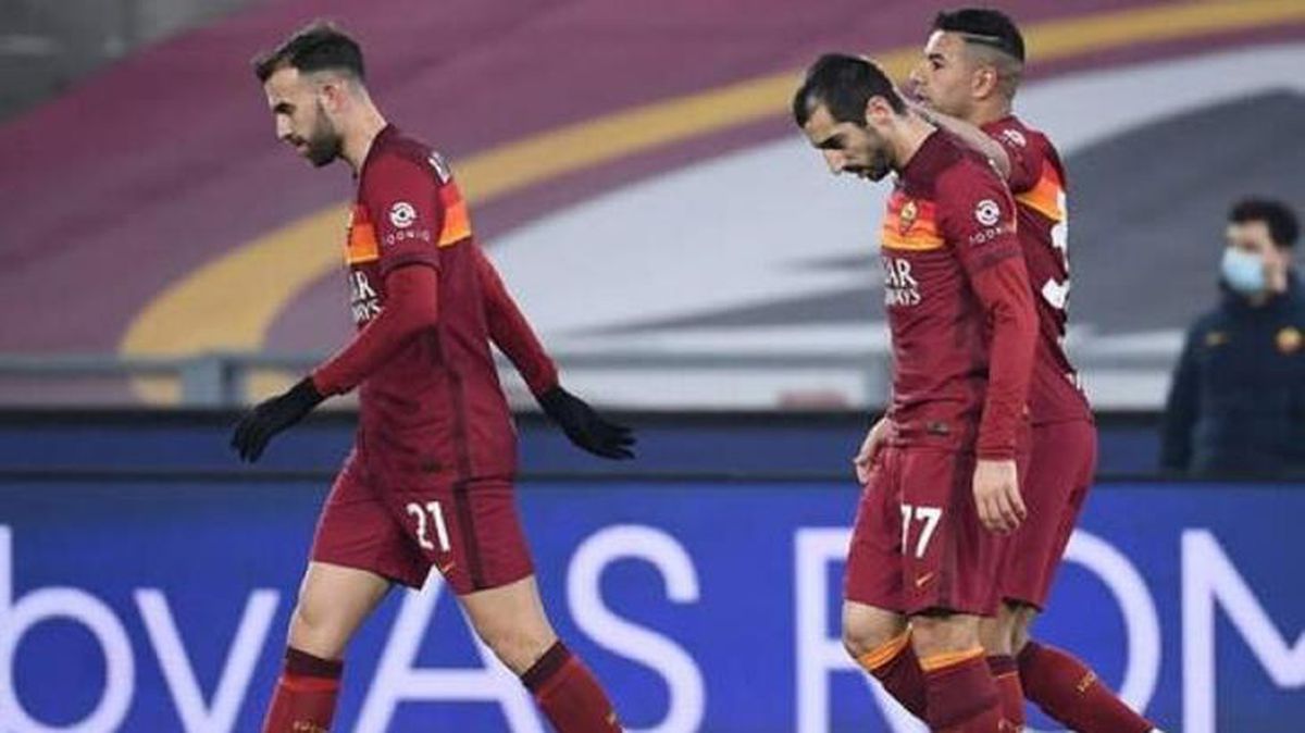 İtalya Kupası maçında kural hatası yapan Roma'ya hükmen mağlubiyet cezası verildi