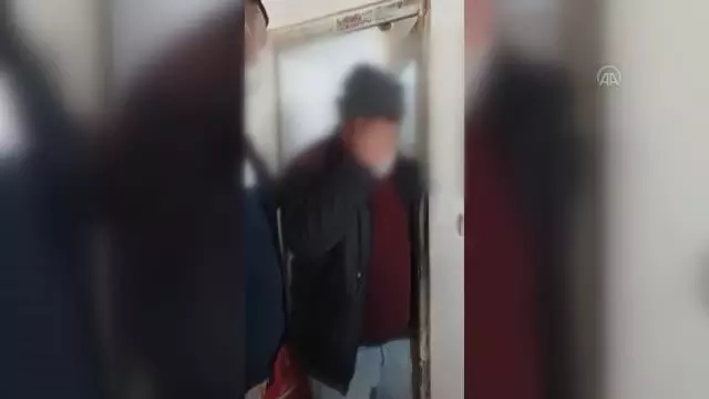 KAHRAMANMARAŞ - Kısıtlamada jandarmaya yakalanmamak için kıraathanedeki tuvalete gizlenen kişilere para cezası kesildi KAHRAMANMARAŞ - Kısıtlamada jandarmaya yakalanmamak için kıraathanedeki tuvalete gizlenen kişilere para cezası kesildi