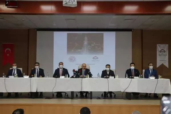 Son Dakika | Bakan Karaismailoğlu, Altınşehir Kavşağı'nın açılış törenine katıldı Son Dakika | Bakan Karaismailoğlu, Altınşehir Kavşağı'nın açılış törenine katıldı