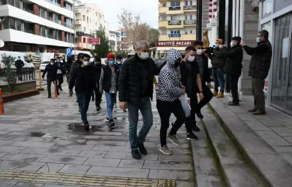 Kuşadası'nda 16 hırsızlık olayını gerçekleştiren 7 şüpheli yakalandı (2)