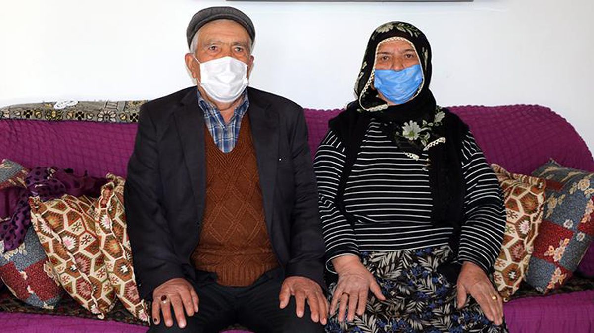 Dolandırıcılar, parola 'bayrak' dedi, yaşlı çiftin 60 yıllık birikimini aldı