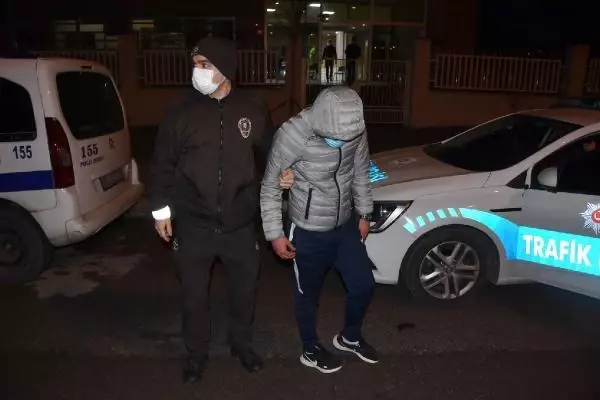 Polisin 'dur' ihtarına uymadılar, kovalamaca sonucu yakalandılar Polisin 'dur' ihtarına uymadılar, kovalamaca sonucu yakalandılar