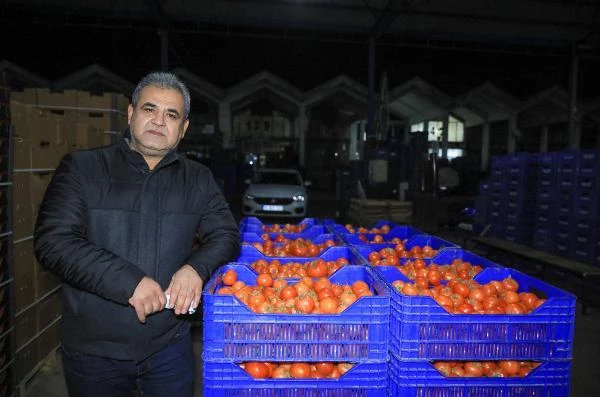 Sebze ve meyvenin fiyatını 'korsan komisyoncu' artırıyor