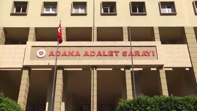 'Şervin' kod adlı terörist Uman Derviş'i İstanbul'daki evlerinde sakladığı iddia edilen 2 zanlı tutuklandı 'Şervin' kod adlı terörist Uman Derviş'i İstanbul'daki evlerinde sakladığı iddia edilen 2 zanlı tutuklandı