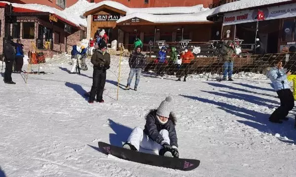 Sömestir tatilinde Kartepe'ye akın ettiler Sömestir tatilinde Kartepe'ye akın ettiler