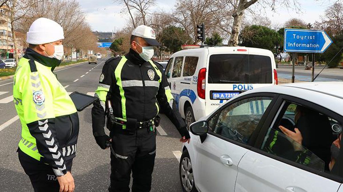 Evde ağlayan çocuğunu dışarı çıkaran baba, cezadan kurtulamadı