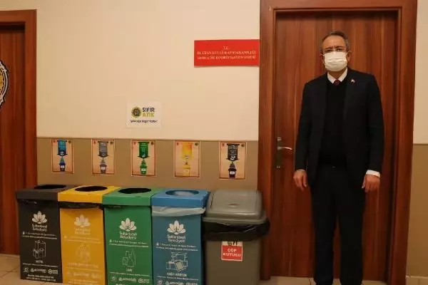 Sultanbeyli'de 2 yılda 564 ton atık geri dönüşüme kazandırıldı Sultanbeyli'de 2 yılda 564 ton atık geri dönüşüme kazandırıldı