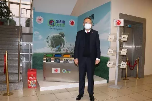 Sultanbeyli'de 2 yılda 564 ton atık geri dönüşüme kazandırıldı Sultanbeyli'de 2 yılda 564 ton atık geri dönüşüme kazandırıldı
