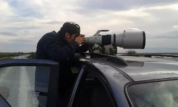 Baba-oğul doğayı fotoğraflıyor Baba-oğul doğayı fotoğraflıyor