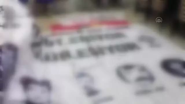 Bakan Soylu, HDP ilçe binasında PKK elebaşı Öcalan'ın posterlerini gösteren video paylaştı Bakan Soylu, HDP ilçe binasında PKK elebaşı Öcalan'ın posterlerini gösteren video paylaştı
