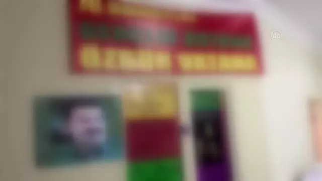 Bakan Soylu, HDP ilçe binasında PKK elebaşı Öcalan'ın posterlerini gösteren video paylaştı Bakan Soylu, HDP ilçe binasında PKK elebaşı Öcalan'ın posterlerini gösteren video paylaştı