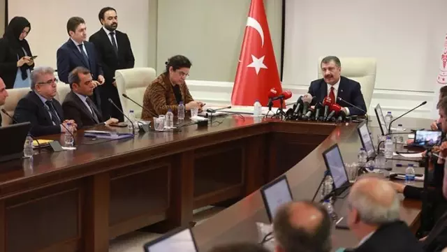 Bilim Kurulu üyesi Kayıpmaz'dan, 'yeme içme sektöründe normalleşme için erken' uyarısı Bilim Kurulu üyesi Kayıpmaz'dan, 'yeme içme sektöründe normalleşme için erken' uyarısı