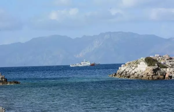 Datça'da balıkçı teknesi alabora oldu: 4 balıkçı kurtuldu, 1 kişi kayıp (2)