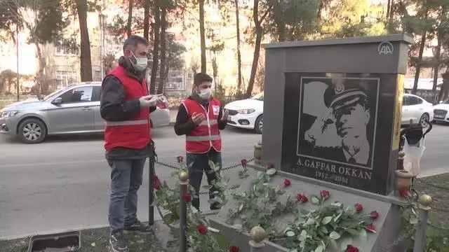DİYARBAKIR - Spor kulüpleri şehit Emniyet Müdürü Gaffar Okkan ve 5 polis memurunu andı