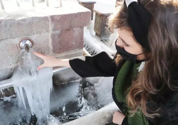 Erzurum eksi 30'u gördü, Doğu buz kesti Erzurum eksi 30'u gördü, Doğu buz kesti