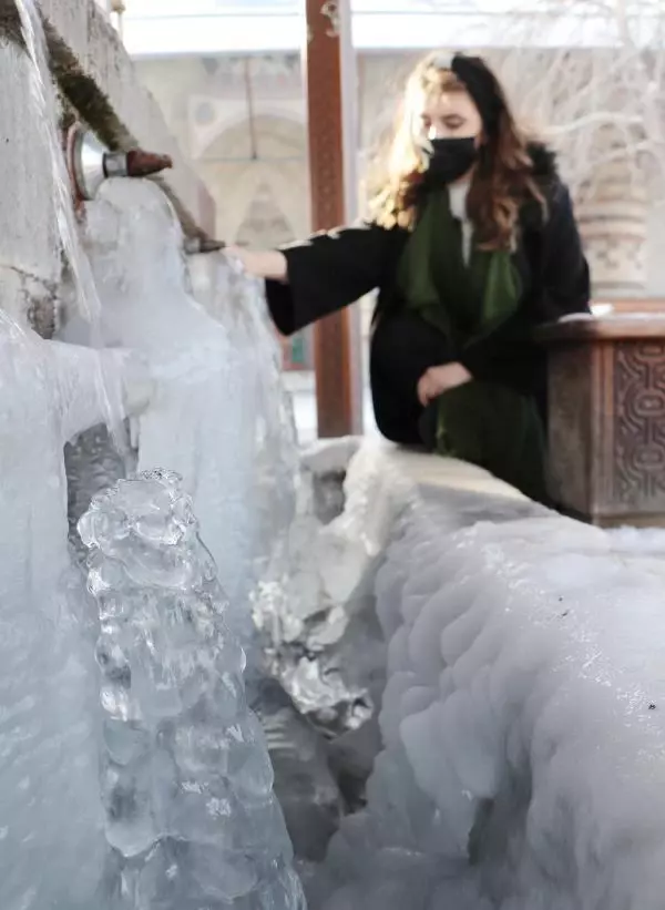 Erzurum eksi 30'u gördü, Doğu buz kesti Erzurum eksi 30'u gördü, Doğu buz kesti