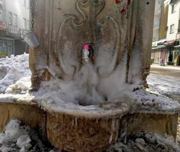 Erzurum eksi 30'u gördü, Doğu buz kesti Erzurum eksi 30'u gördü, Doğu buz kesti