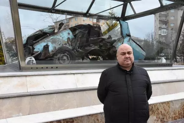 Eskişehir'de Uğur Mumcu'nun otomobili sergileniyor