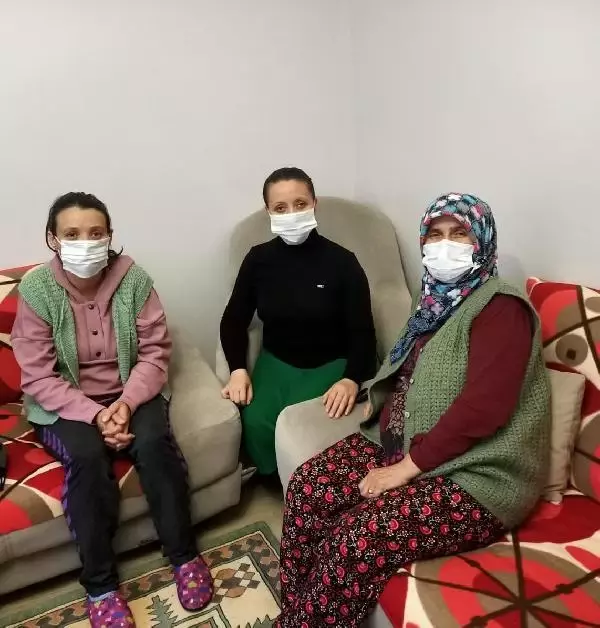 Gemiden kaçırılan elektrik teknisyeni Burhan'ın ailesi, iyi haberlerini bekliyor (2) Gemiden kaçırılan elektrik teknisyeni Burhan'ın ailesi, iyi haberlerini bekliyor (2)