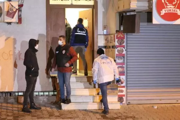 Belediye sosyal medyadan ifşa etti, Esenyurt HDP ilçe binasına gece baskını yapıldı Belediye sosyal medyadan ifşa etti, Esenyurt HDP ilçe binasına gece baskını yapıldı