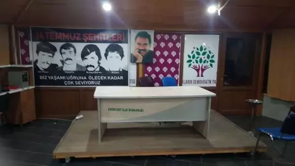 Son dakika haberleri... HDP Esenyurt İlçe Başkanlığı'na 6 saat süren operasyon Son dakika haberleri... HDP Esenyurt İlçe Başkanlığı'na 6 saat süren operasyon